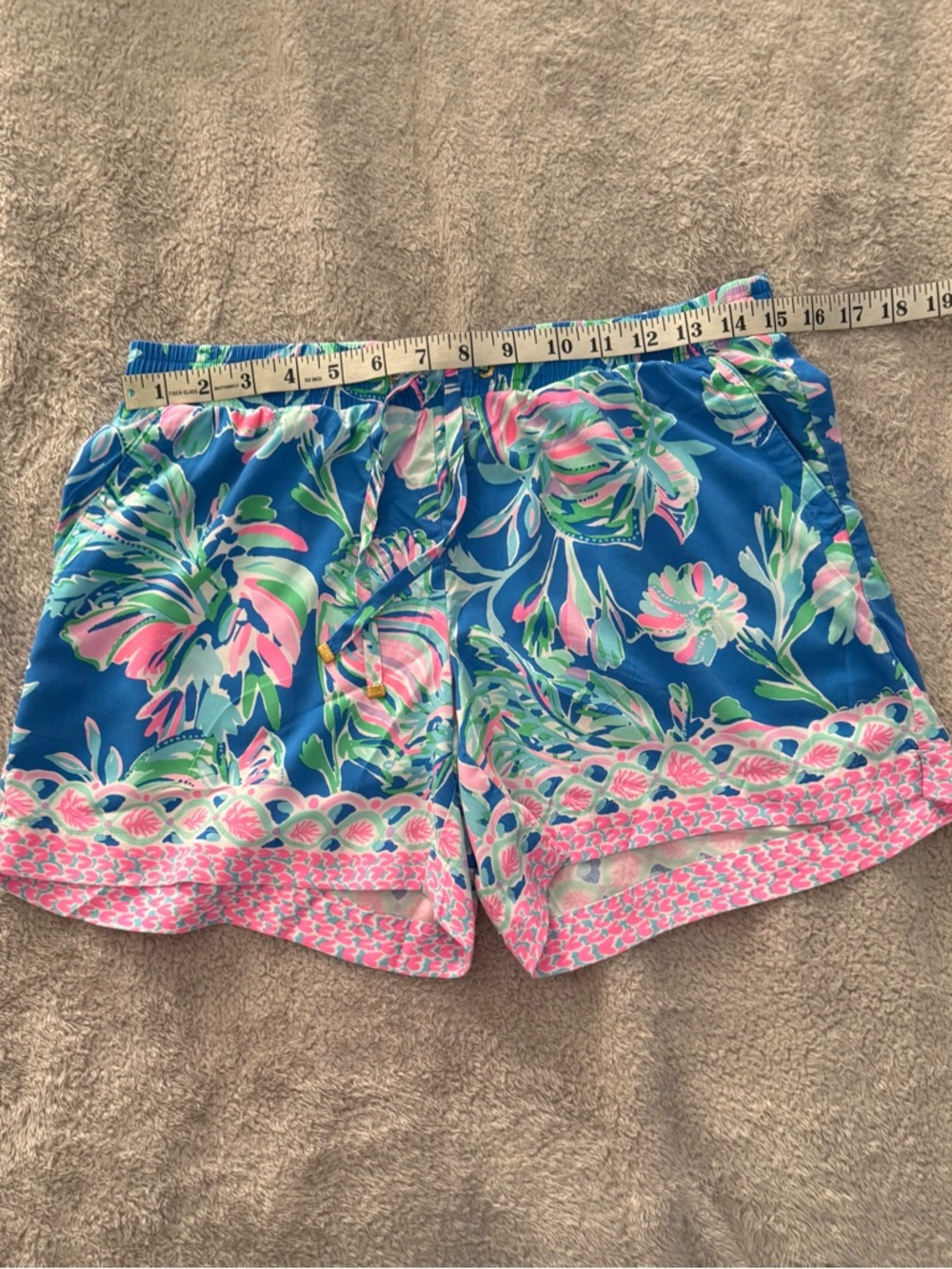 Lilly Pulitzer Katia Shorts Blue Flare Fancy Fins Mid Rise Elastic M - Picture 7 of 8